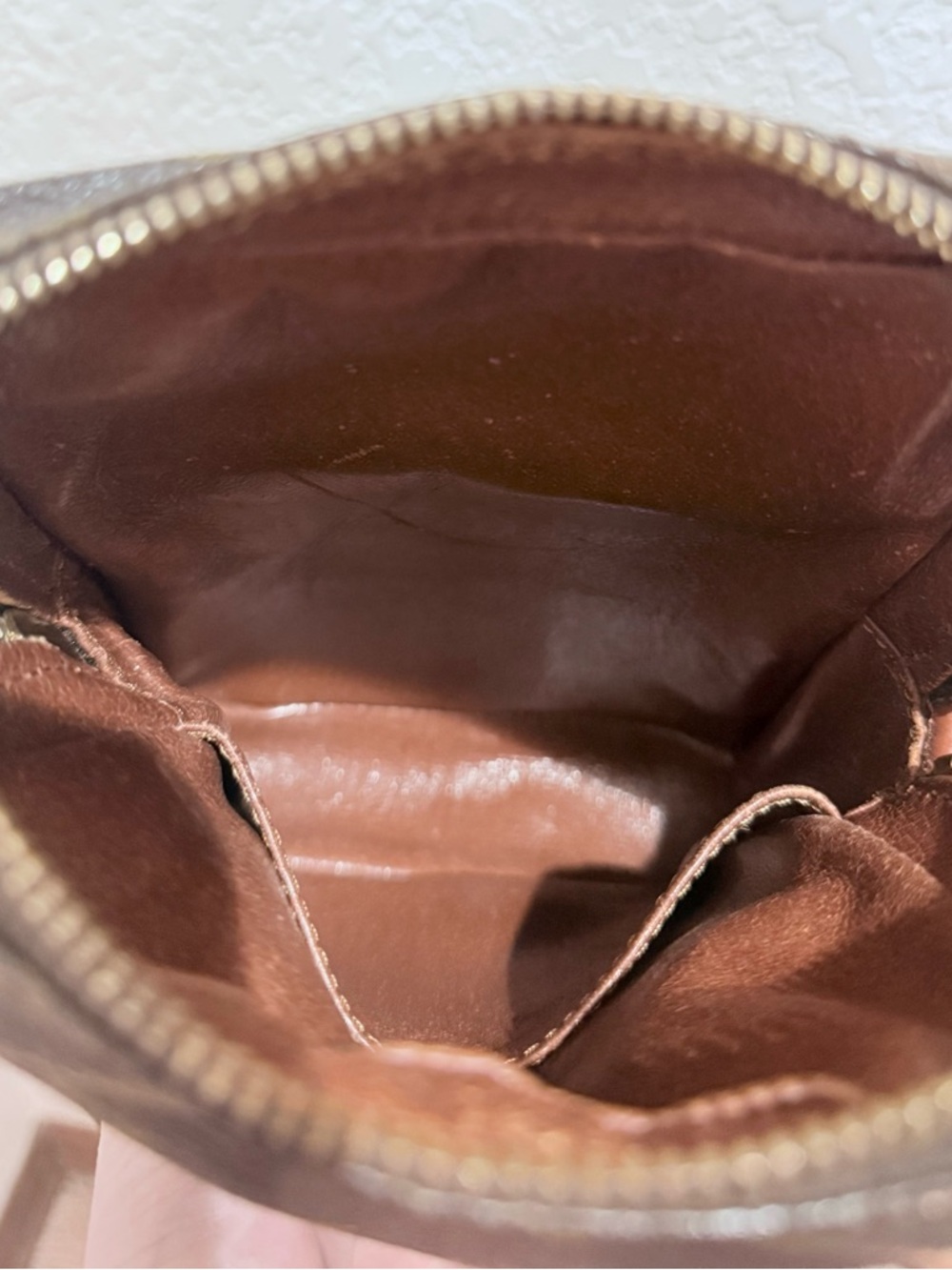 Louis Vuitton Monogram Amazone Messenger Bag - Picture 7 of 15